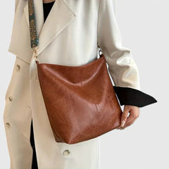 Women's Sophisticated Handbag Structured Design Elegant Versatile Everyday Use