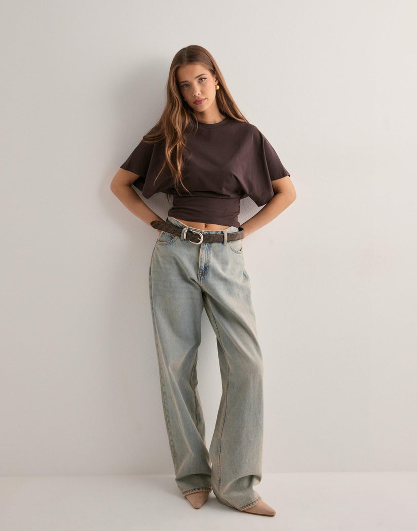 Women's Relaxed Oversized Top Outfit for Work Brunch Casual Days and Everyday Wear