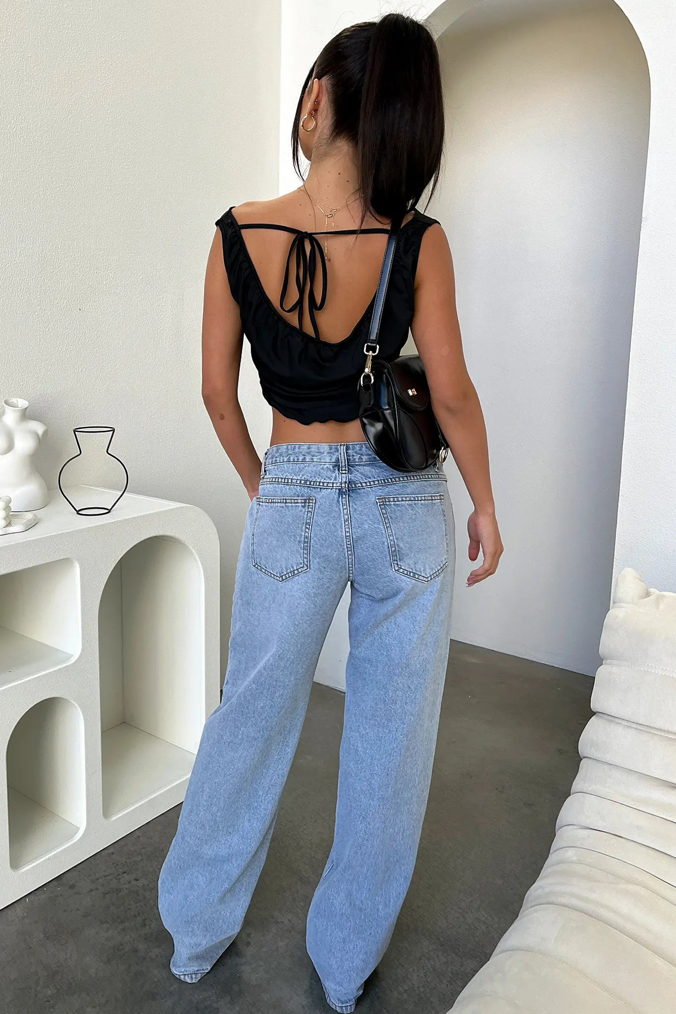 Women's Light Blue Wash Baggy Straight-Leg Low-Rise Jeans Outfit for Work Casual Days Holidays and Everyday Wear