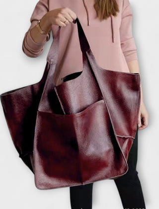Women's Oversized Weekend Bag Spacious Travel Tote Stylish Versatile Everyday