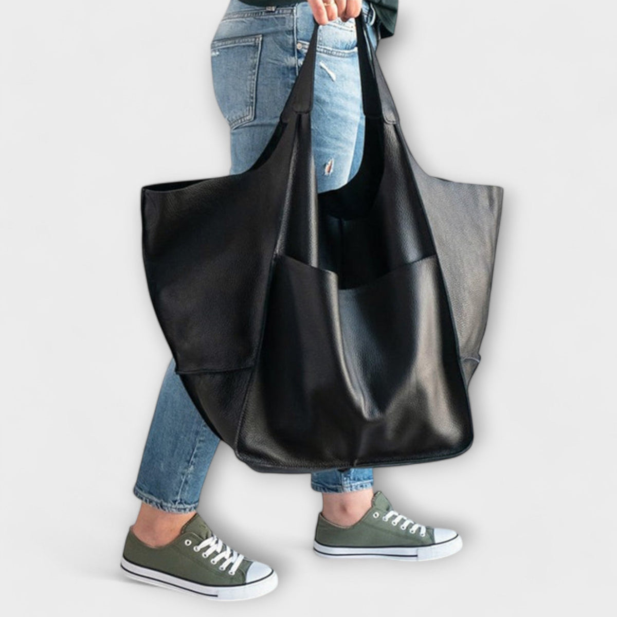 Women's Oversized Weekend Bag Spacious Travel Tote Stylish Versatile Everyday