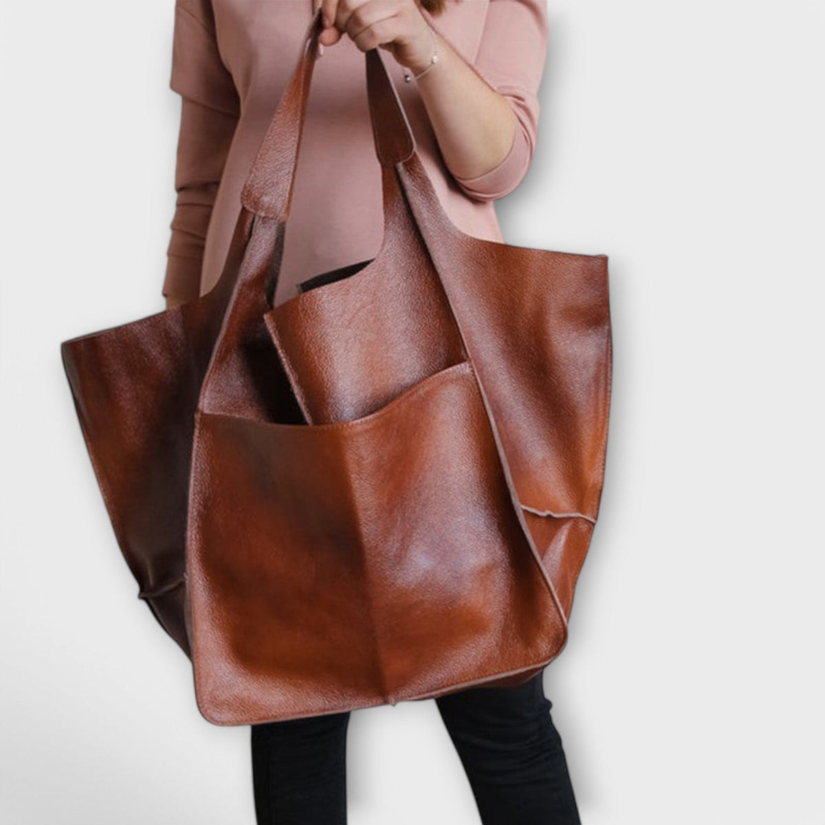 Women's Oversized Weekend Bag Spacious Travel Tote Stylish Versatile Everyday