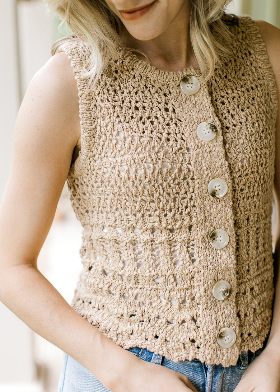 Women's Textured Sleeveless Layering Piece Cardigan Knitwear for Autumn Winter Layering Cosy Days and Everyday Wear
