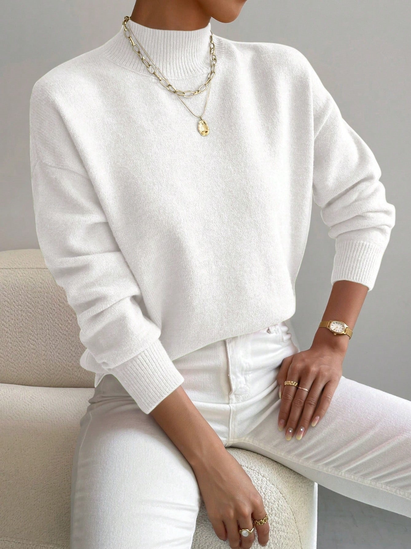 Women's Classic Knit Sweater Relaxed Fit Long Sleeve Crew Neck Casual Wear