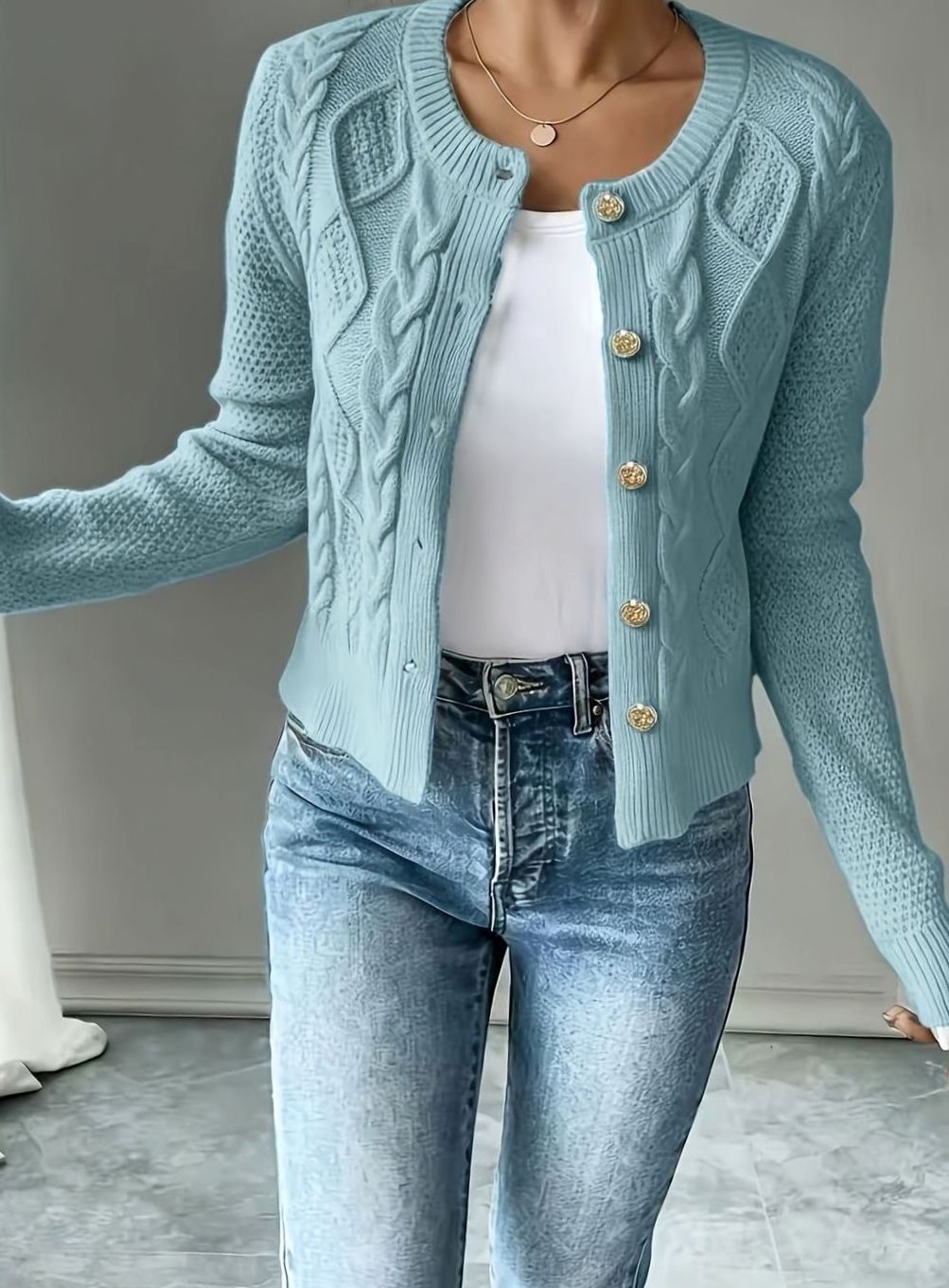 Women's Cropped Cardigan Cable-Knit Button-Front Long Sleeve Casual Layering