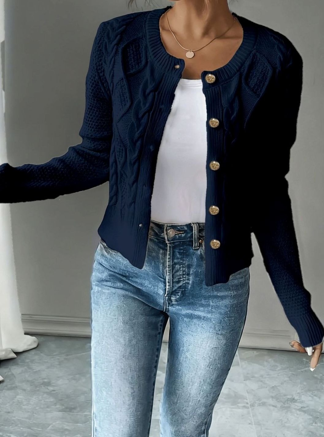 Women's Cropped Cardigan Cable-Knit Button-Front Long Sleeve Casual Layering