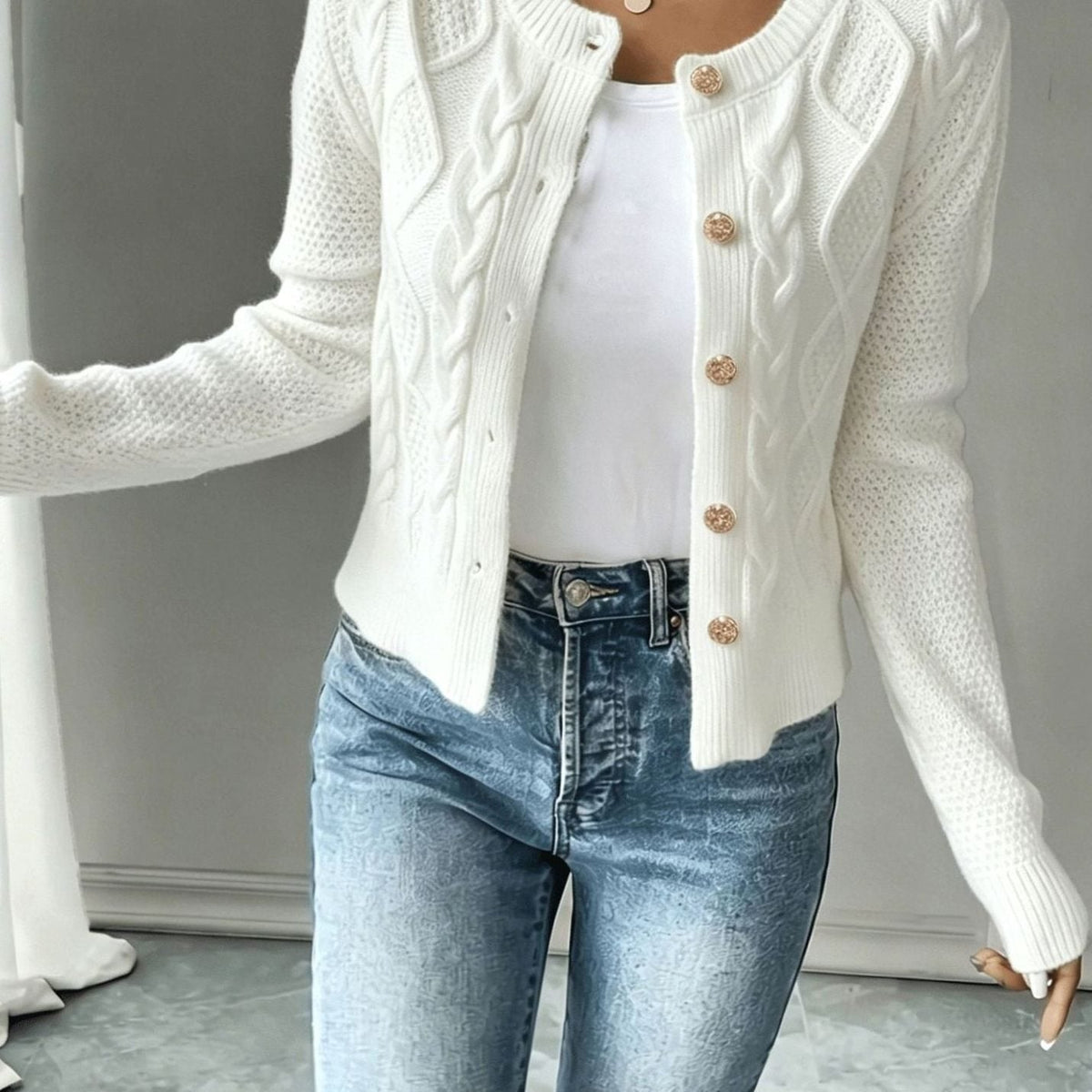 Women's Cropped Cardigan Cable-Knit Button-Front Long Sleeve Casual Layering