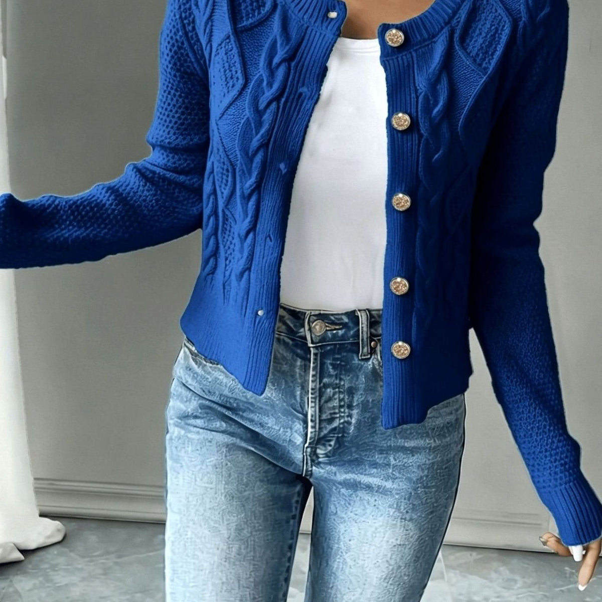 Women's Cropped Cardigan Cable-Knit Button-Front Long Sleeve Casual Layering