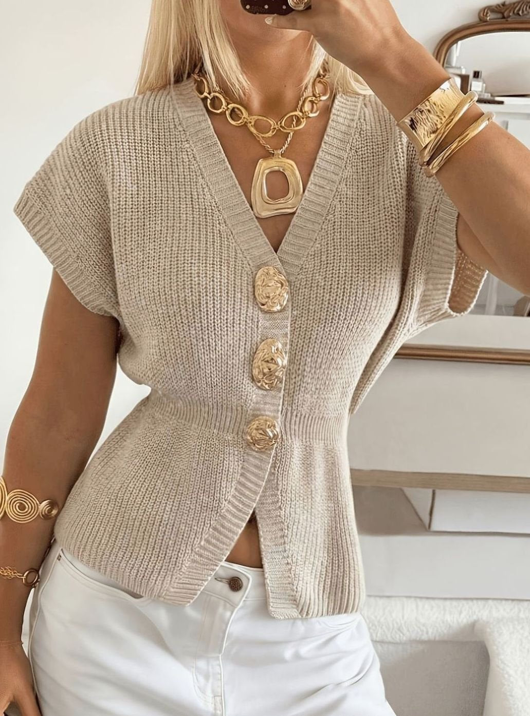 Women's Knit Cardigan V-Neck Gold Button Long Sleeve Stylish Layering